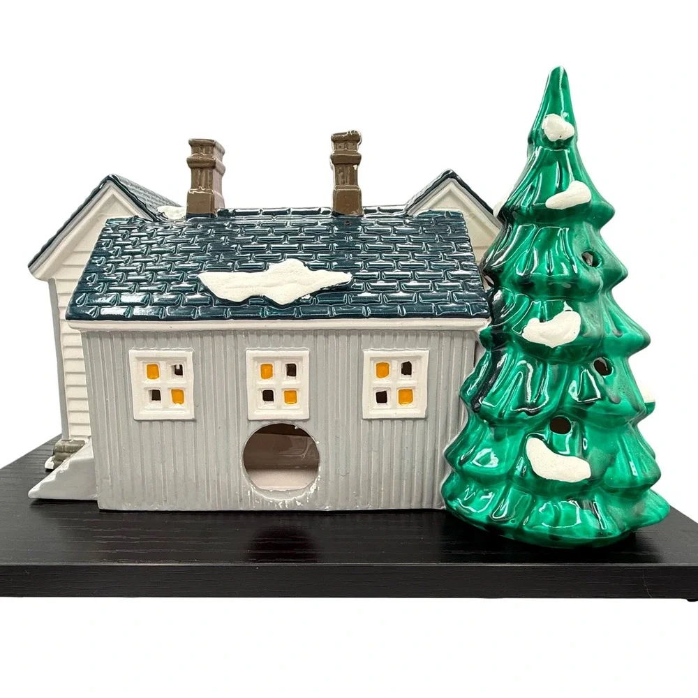 Vintage Dept. 56 Grandma's Cottage Snow Village Cord Bulb Box Sleeve Included